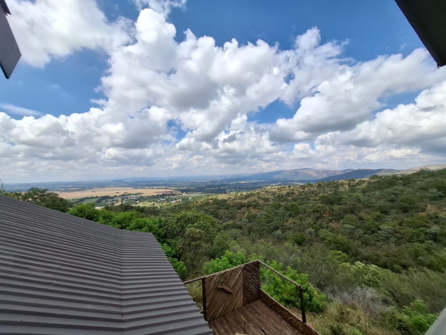 5 Bedroom Property for Sale in Waterkloof East North West